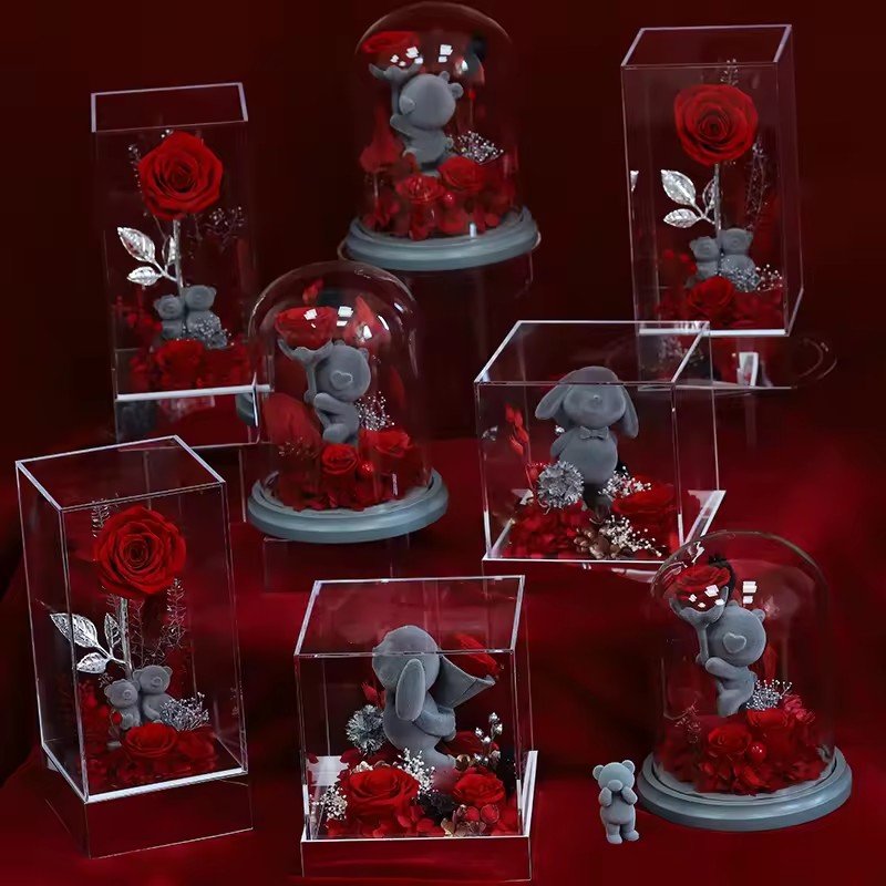 وردة محفوظة بقبة أكريليك أو قبة زجاجية / Preserved rose in an acrylic or glass dome