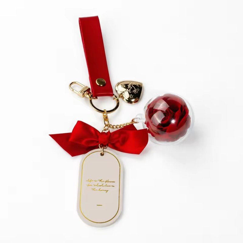 ميدالية مفاتيح بوردة محفوظة داخل كرة أكريليك، ٥ سم / 5 cm preserved rose keychain in an acrylic ball