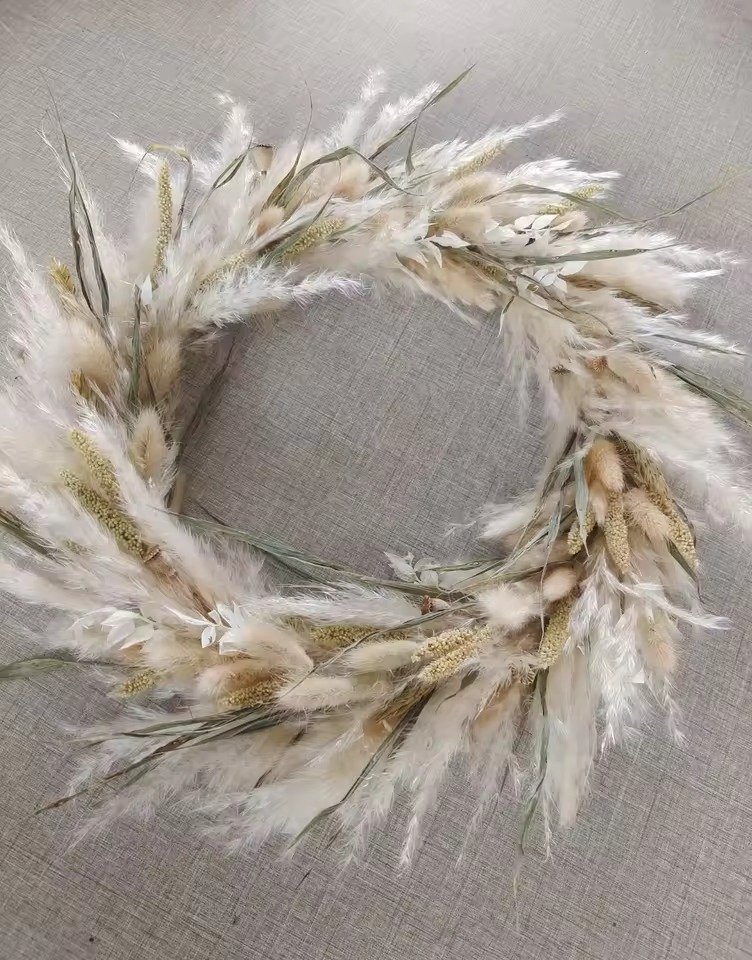 إكليل بوهو مختلط من الزهور المجففة / Boho mixed dried-flower wreath